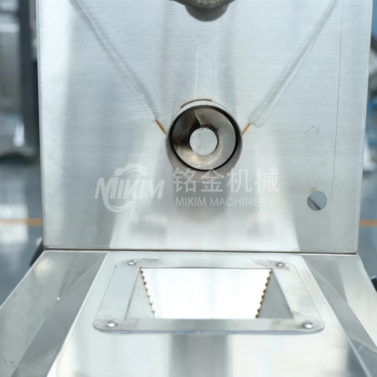 China Manufacturer high output Snack Food Corn Chips Snacks Extruder Making Machinery