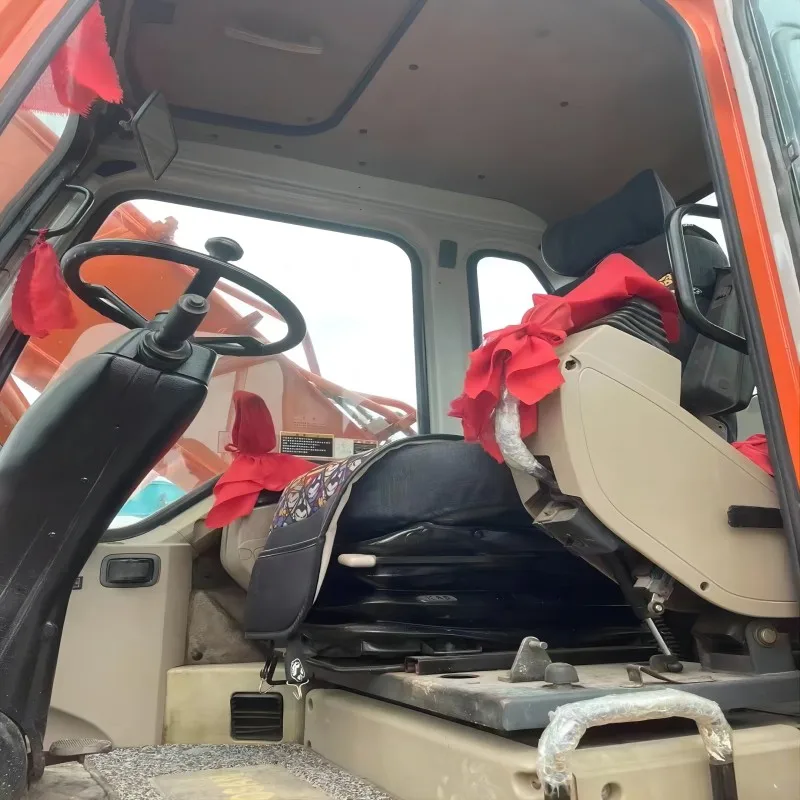 15Ton used wheeled excavator DH150 Hydraulic Crawler Excavator for sale in good condition