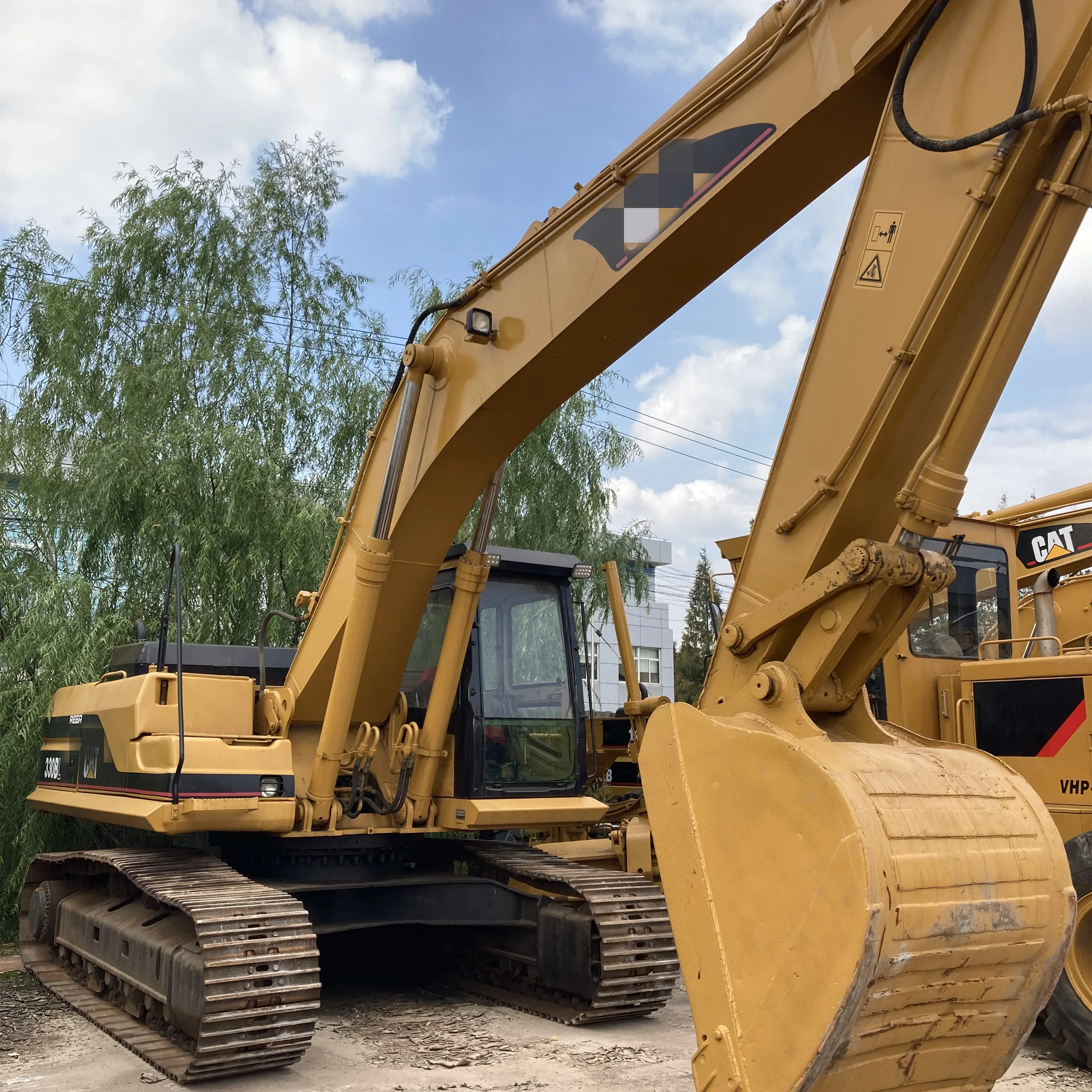  Used CAT330 Tracks Excavator for