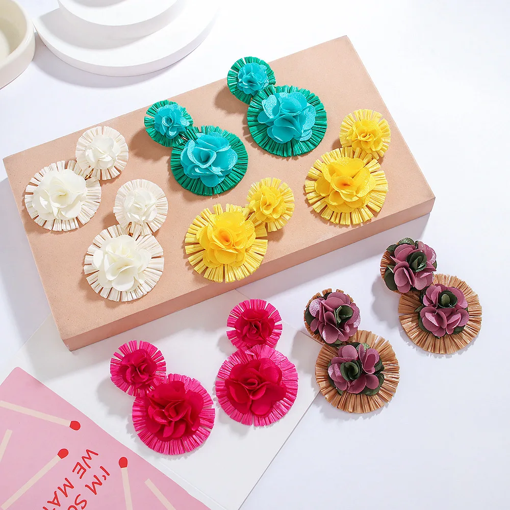 newest women boho earrings girls jewelry wholesale fashion handmade raffia flower earrings Daisy dangling earrings