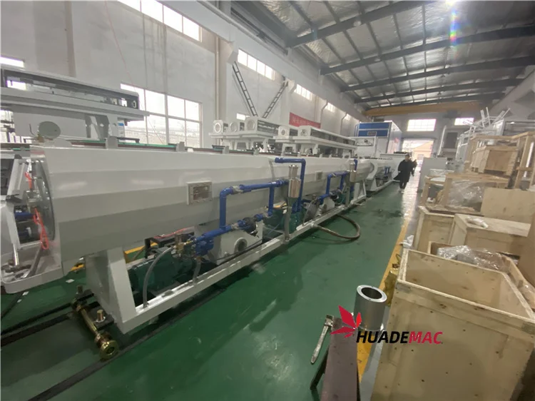 Экструзионное вспомогательное оборудование для экструзии труб HDPE PVC PPR IPS PPH вакуумный калибровочный резервуар с резервуаром для водяного охлаждения