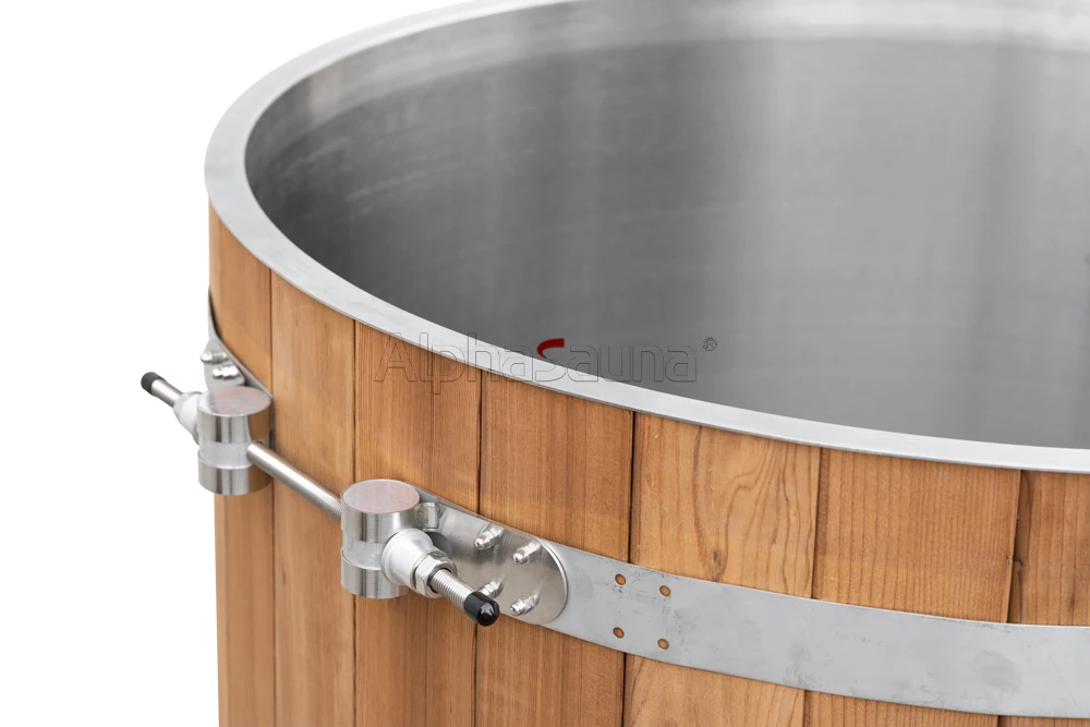 New Design Wooden Outdoor Wood Cold Plunge Tub Cedar Wooden Stainless Steel Liner Ice Bath With Water Chiller OptionalFor Sale