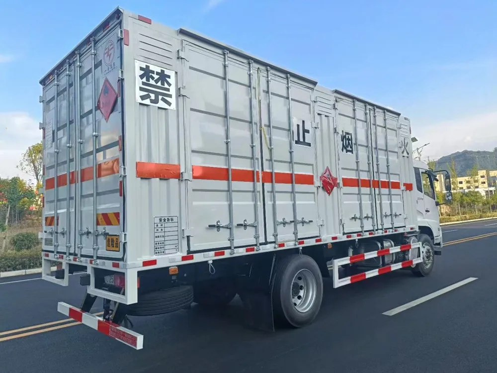 Factory supply Pickup diesel 4*2 pick up hazardous article truck