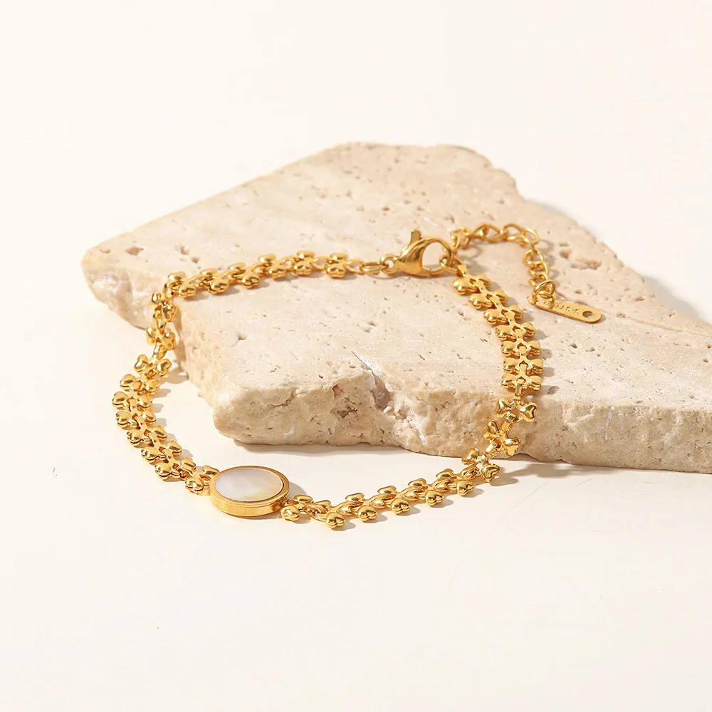 Dainty 18K Gold Plated Wheat Shape Chain Round White Shell Pendant Stainless Steel Bracelets For Women