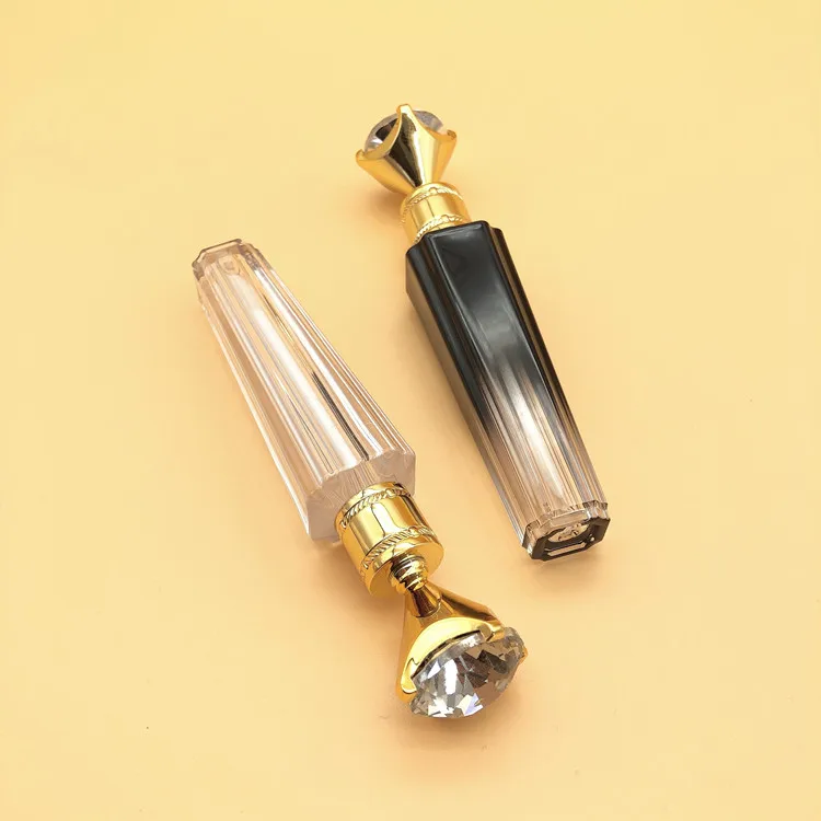
High-grade unique new design private label lip gloss container plastic empty wholesale with brush lip gloss tube 
