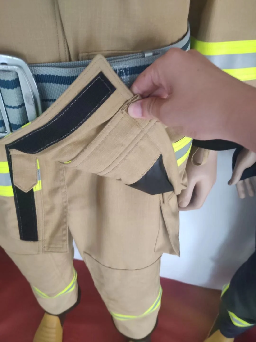 Including Fireman Jacket fire pants firefighting helmet fire gloves fire boots firefighter protective suit