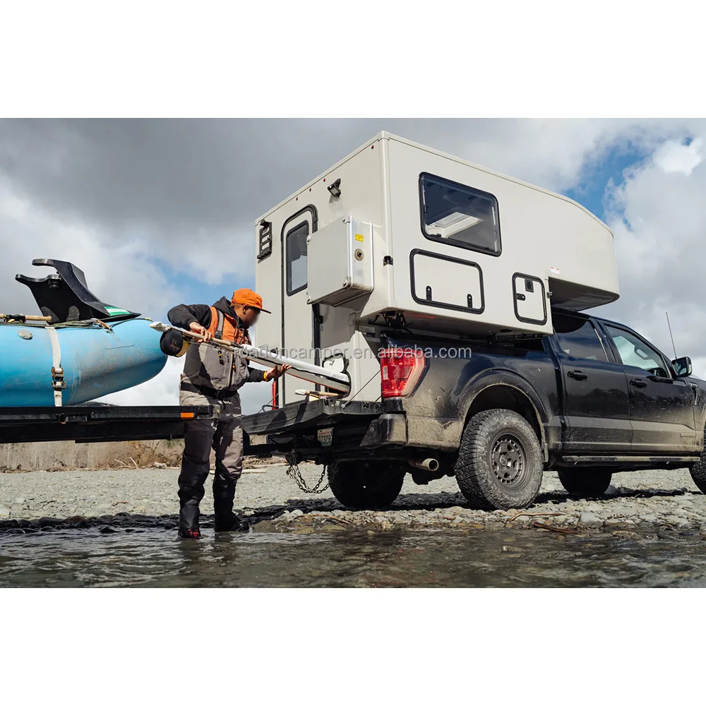 best large vehicles luxury china off-road campers caravan trailer 4x4 new with bathroom 2024