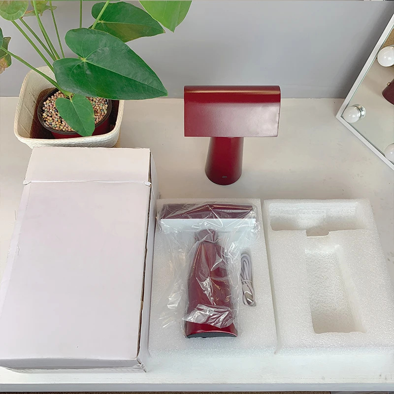 classic european led electroplated metal cordless table lamp rechargeable table lamp with touch control mini night table lamp