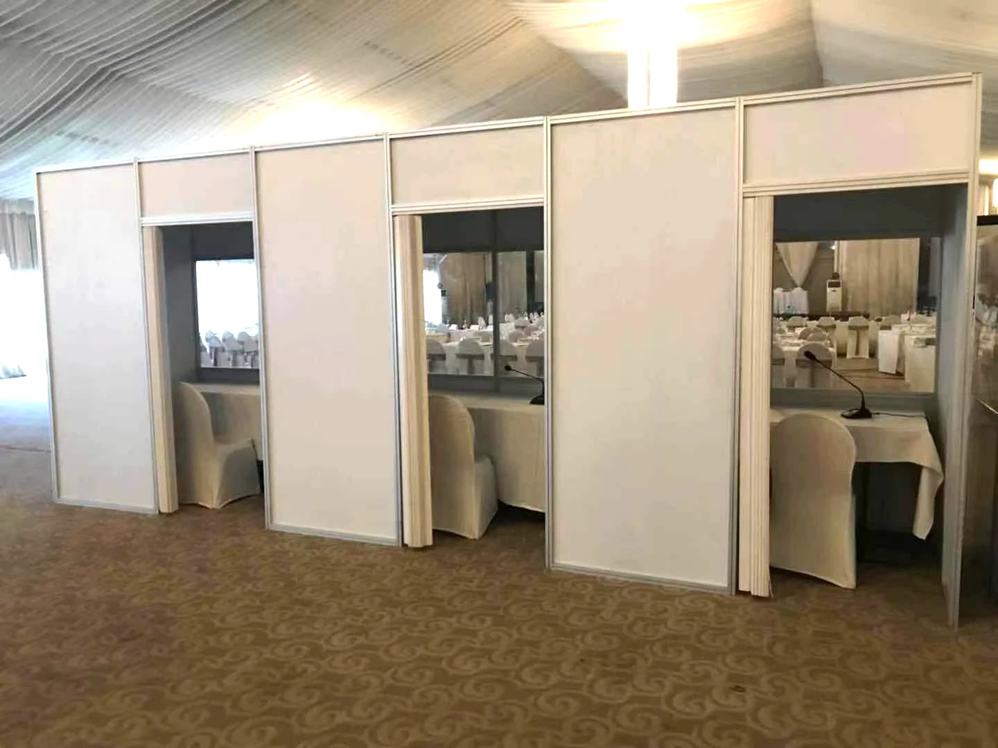 Good Price Quick Assemble in-site Interpreter Room,Temporary Mobile Translation booth Meeting room for 2 or more person