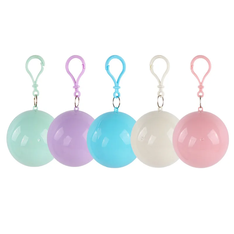 Wholesale PE Disposable Ball Raincoat Outdoor Camping Cheap Rain Wear Key Chain Touring Convenient Rainfreem Ball Raincoats