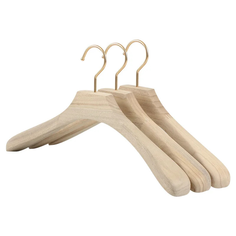 Custom natural camphor wood hotel hanger luxury clothing hanger for suit