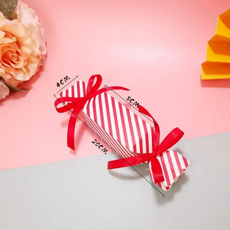 2022 Trending Candy Bag New Craft Paper Wedding Favor Gift Boxes Treat Kids Birthday Crackers Box for Christmas