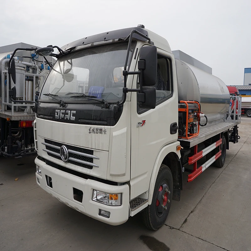Manufacturer DONGFENG 4x2 RHD 6T Asphalt Bitumen Tank Truck 8T Bitumen Emulsion Sprayer 10m3 Asphalt Distribution Truck