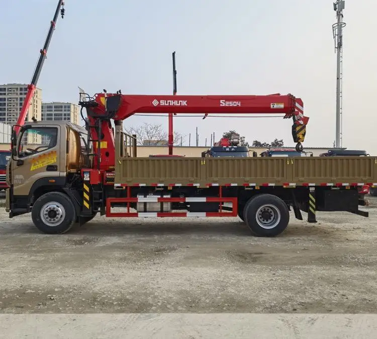 Foton Aumark Truck Mounted Mobile 6.3 Tons Telescopic Boom Crane