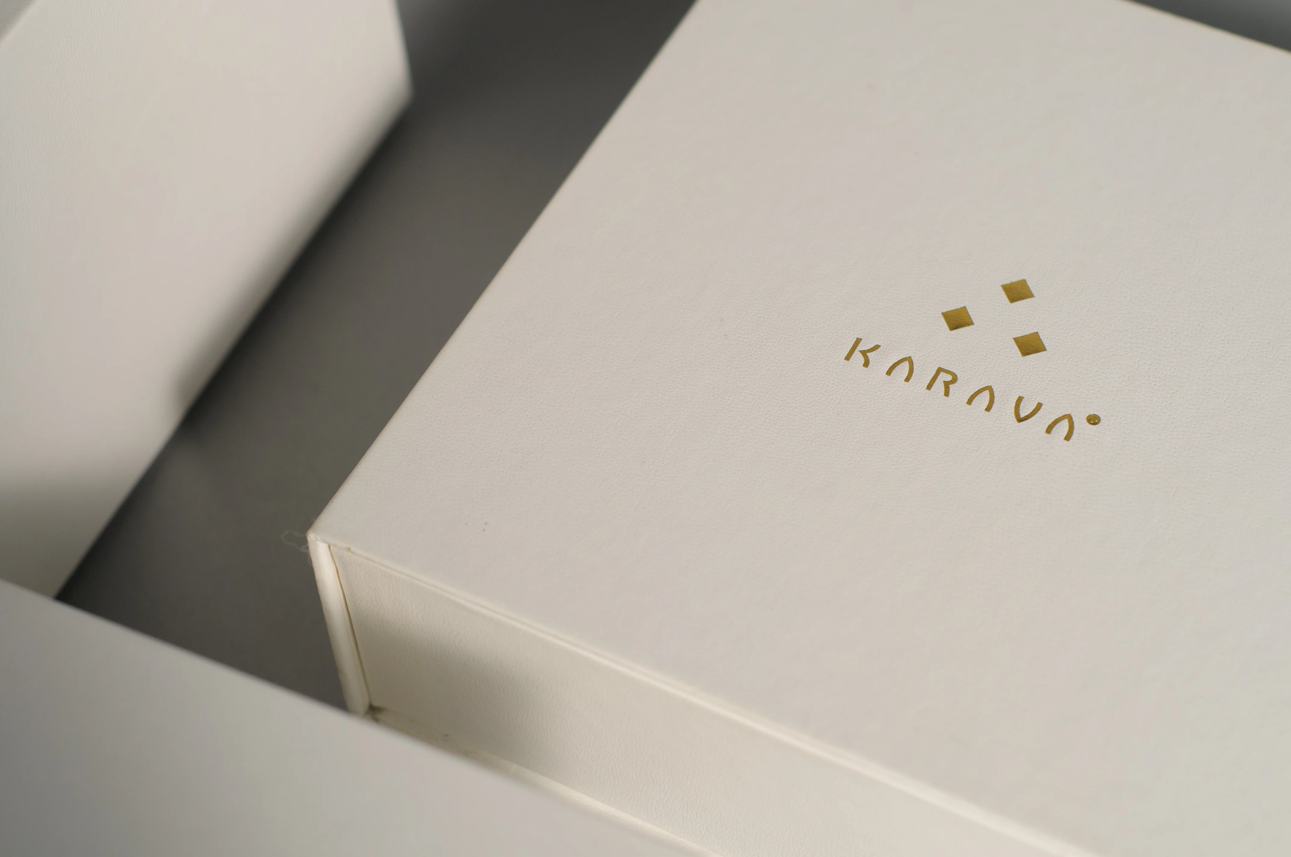 2024 Luxury Fold Magnetic Craft Paper Box for Perfume Custom Size with Personalized Logo for Jewelry Gift Boxes