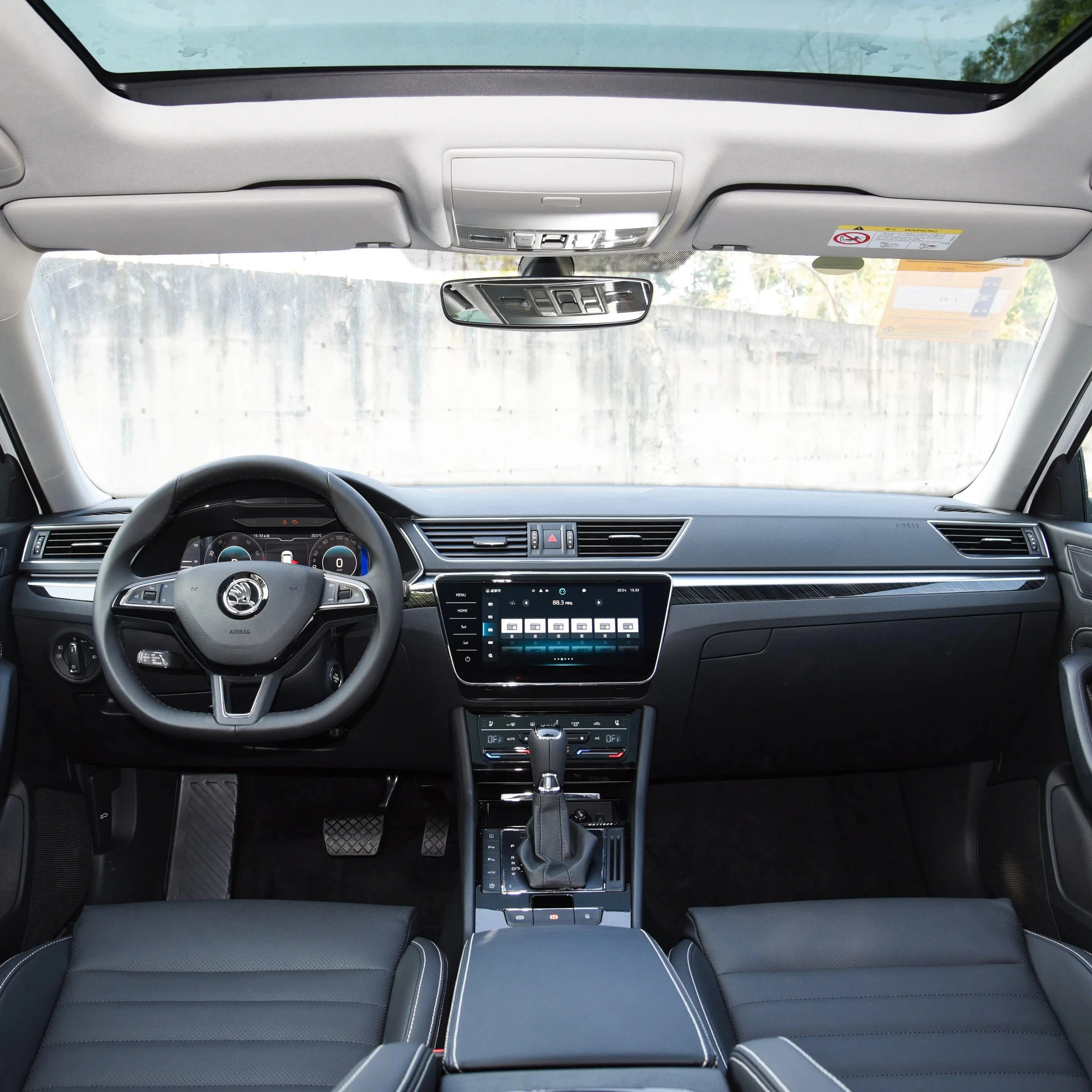 2023 2024 Новый VW SKODA SUPERB 2WD 1 4 T 2 0 5 мест бензиновый автомобиль Подержанный для продажи skoda превосходные аксессуары