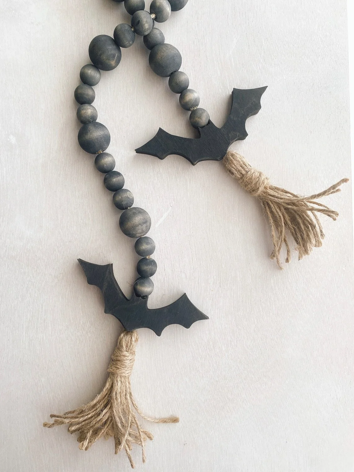 Chunlei OEM Halloween Home Hanging Decoration Bat Black Wood Bead Garland with Tassels