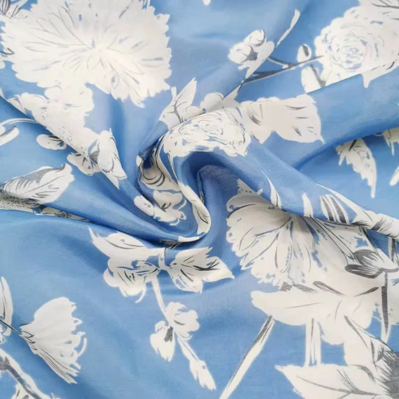 
In stock silk cotton fabric in printing for dress garment 