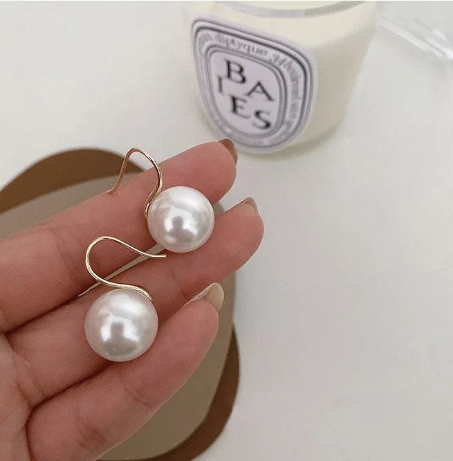S925 Sterling Silver Gold Plated Classic Round White High Heel Pearl Earrings