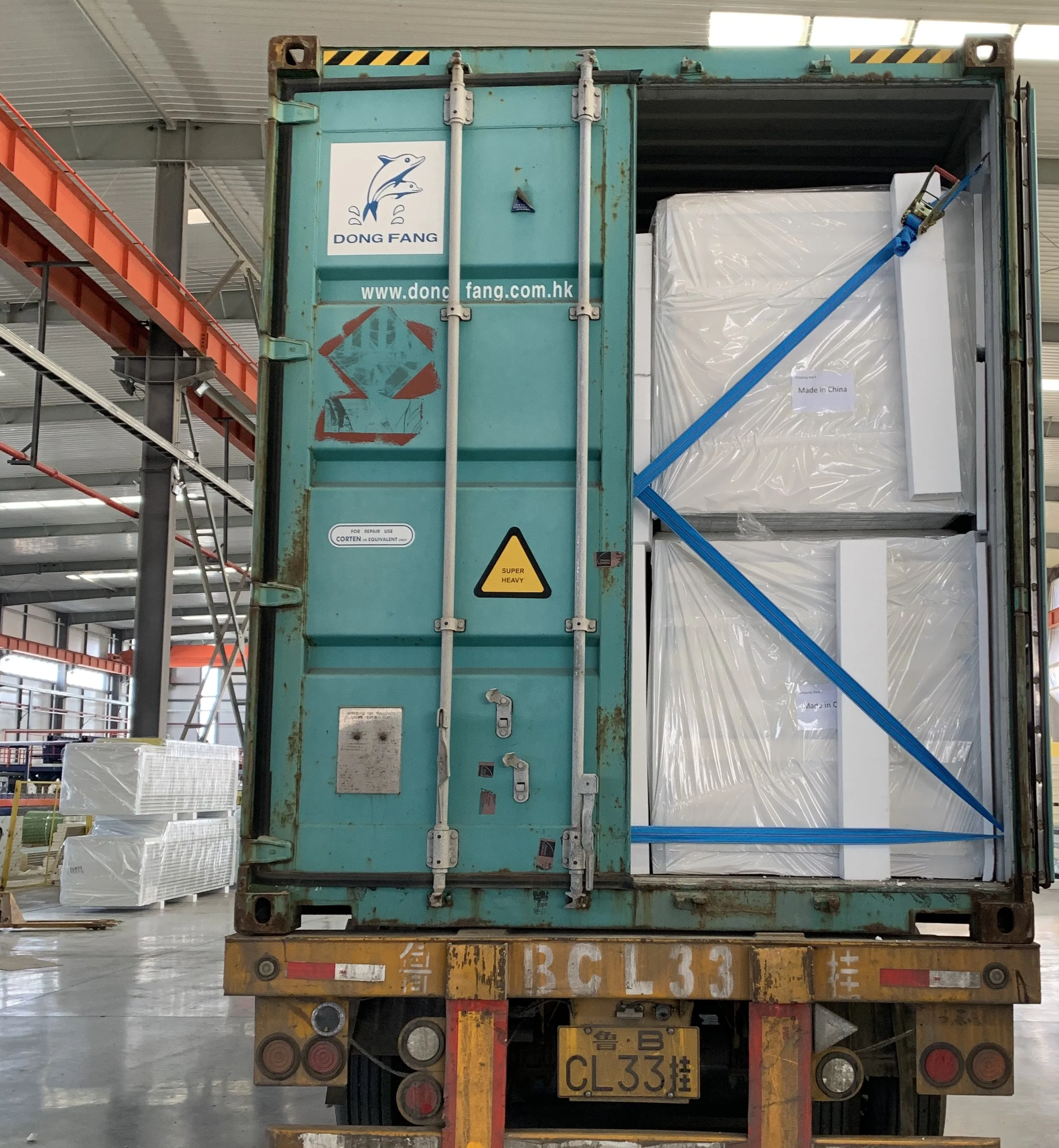 2022 полиуретановые стеклянные изолированные ламинированные сэндвич-панели высокой плотности для выставочных залов