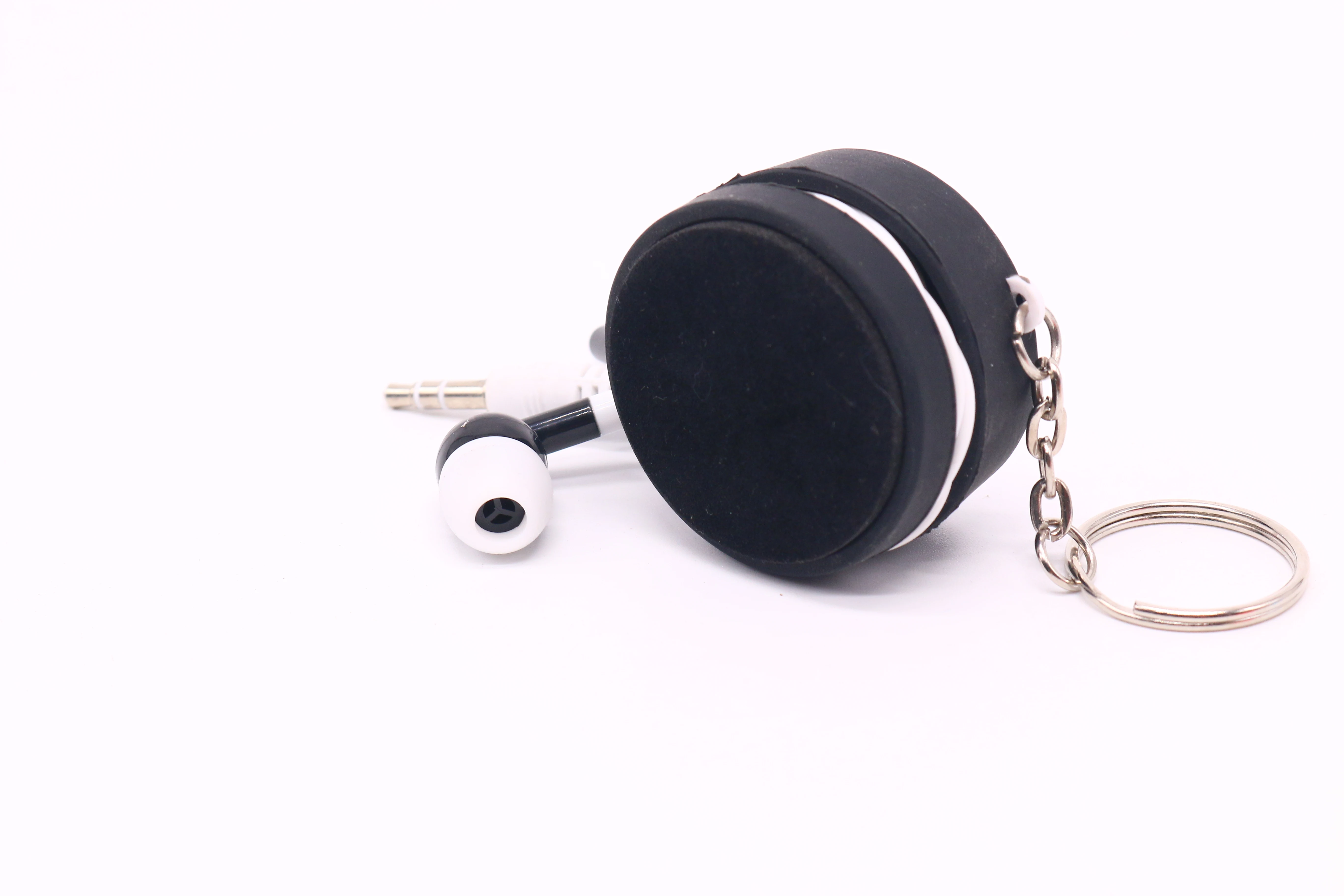 Portable High quality wired earphones Wired headphones In-Ear 3.5mm with mic with box