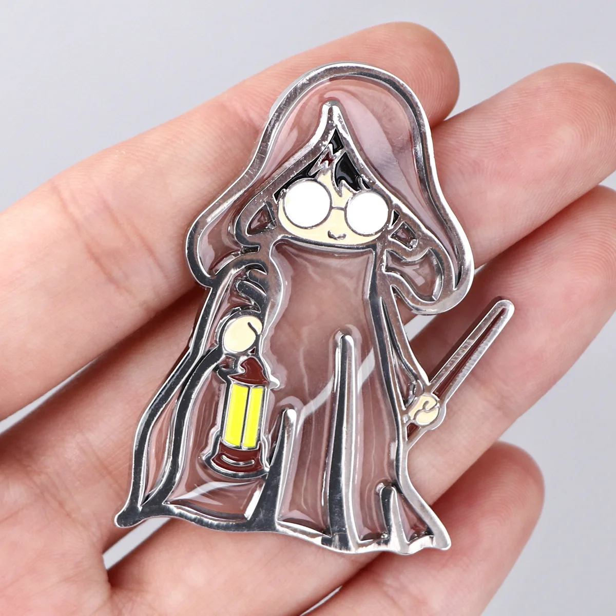 High quality clear stained glass badge black nickel gold metal hard soft lapel badge China manufacturer custom enamel pin