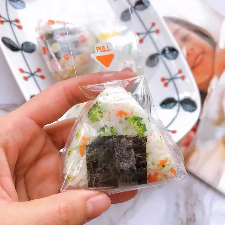 Wholesale Microwaveable Opp Self Adhesive Disposable Triangle Seaweed Onigiri Wrapper Bag Sushi Onigiri Packaging bag