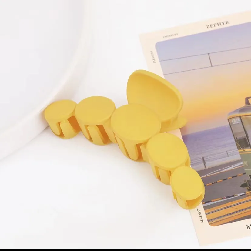 Wholesale New design Grind arenaceous Five round big Hair Claw Clip For Women