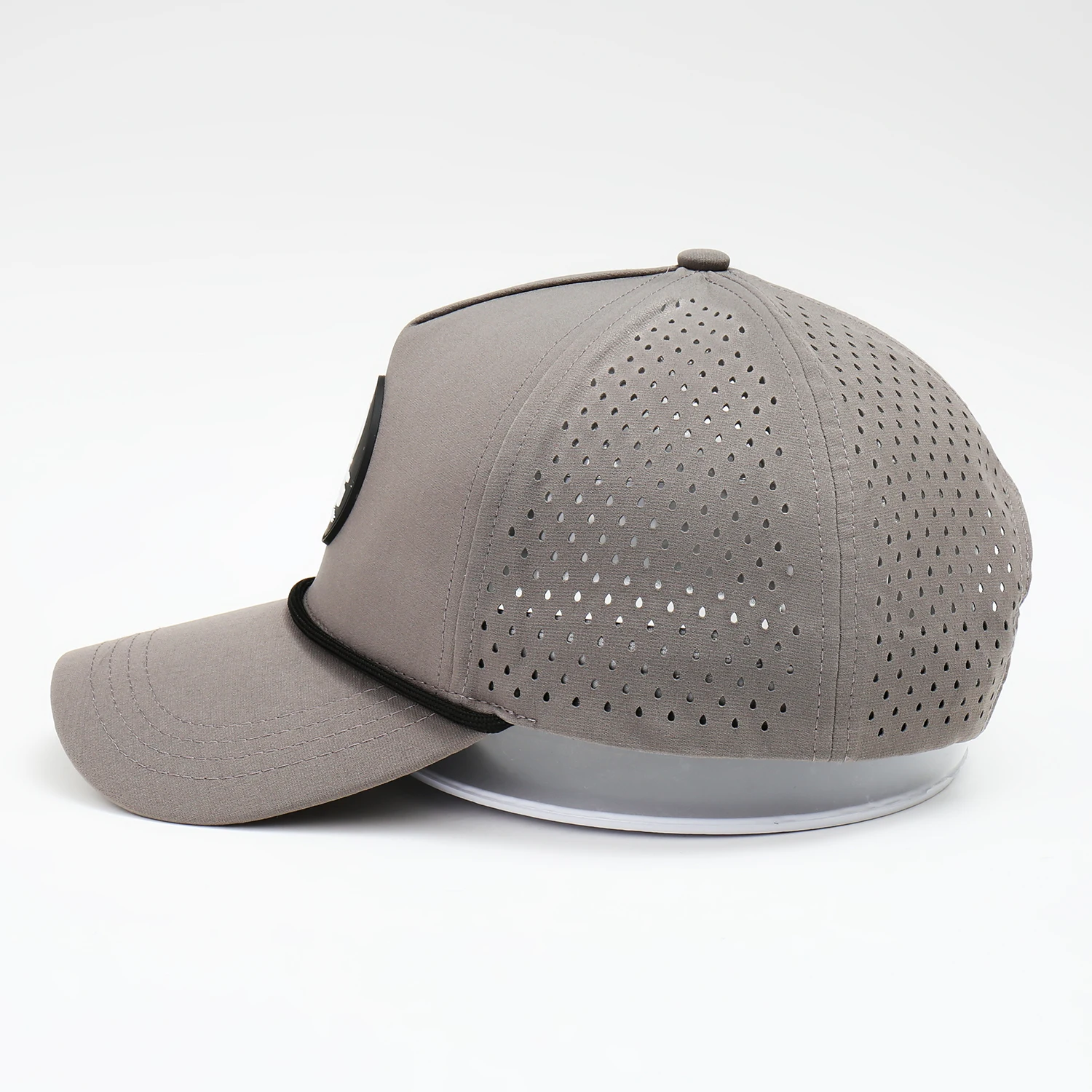 News Product Structured Perforated Hat Rubber Custom Logo Rope Golf Caps Outdoor Sporty Travel Fishing Cycling Baseball Golf Cap
