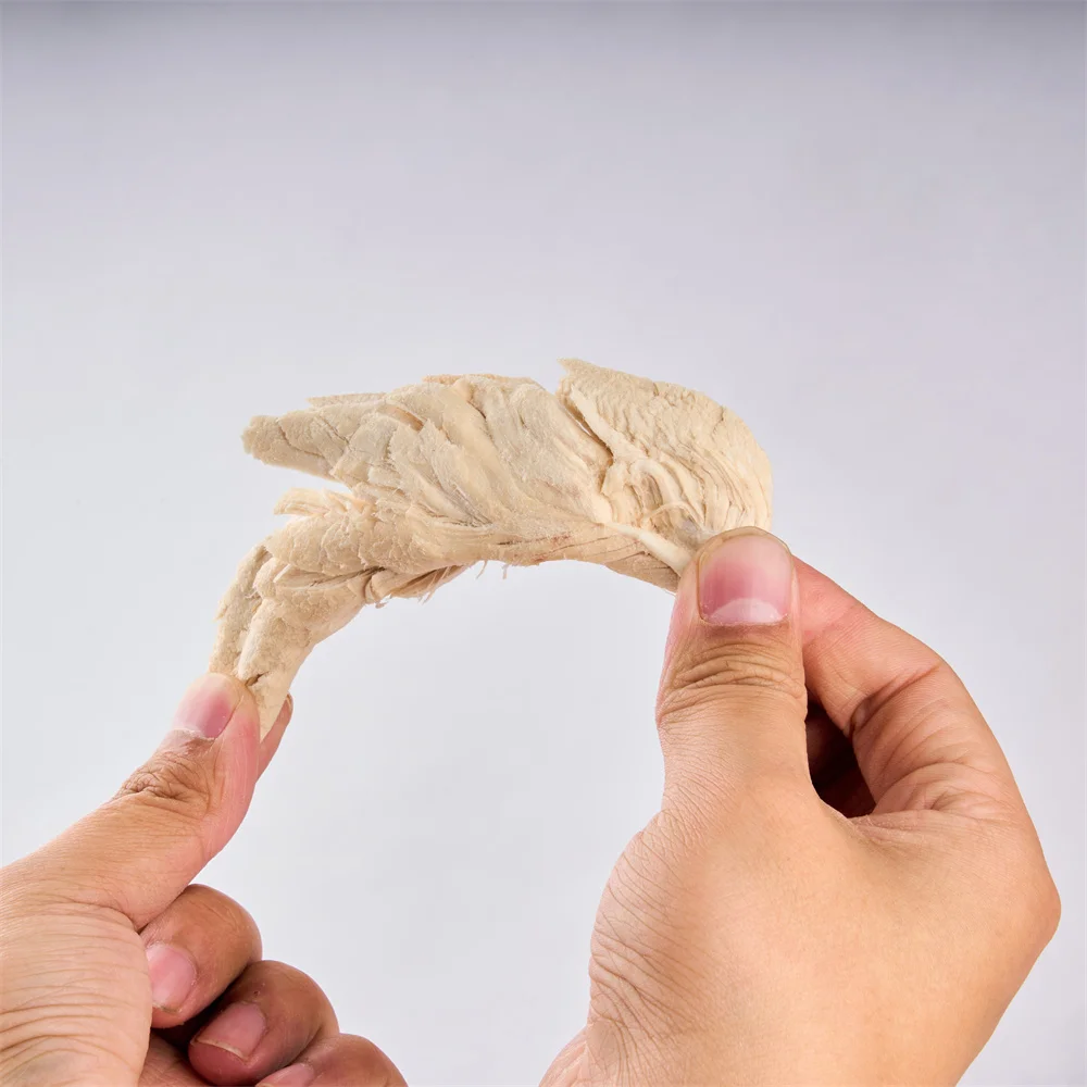 Asia s best-selling freeze-dried chicken snack 100% chicken breast Purely natural production Universal for dogs and cats
