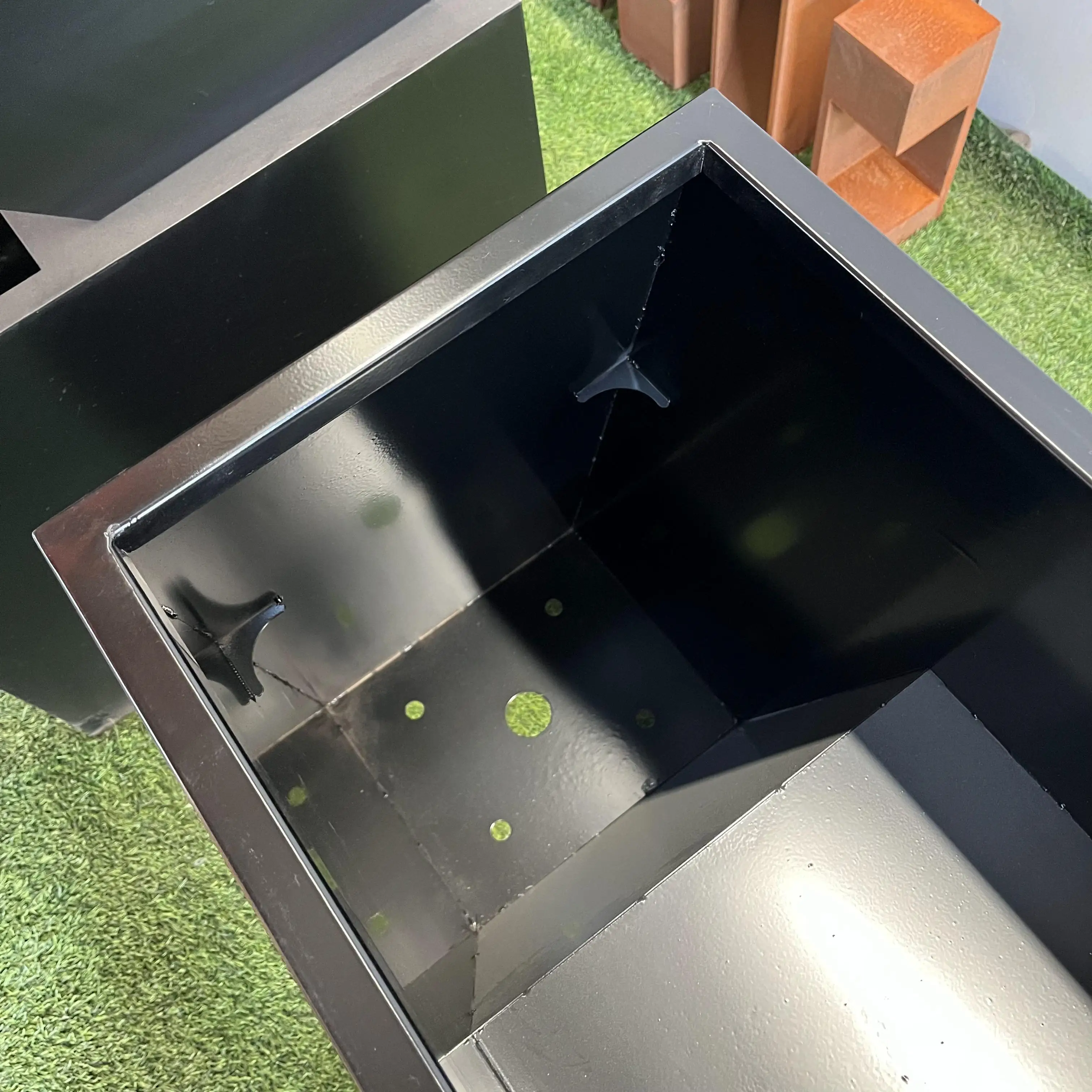 Custom Stainless Steel Garden Plant Flower Pots Outdoor Box Corten Steel Cube Planter