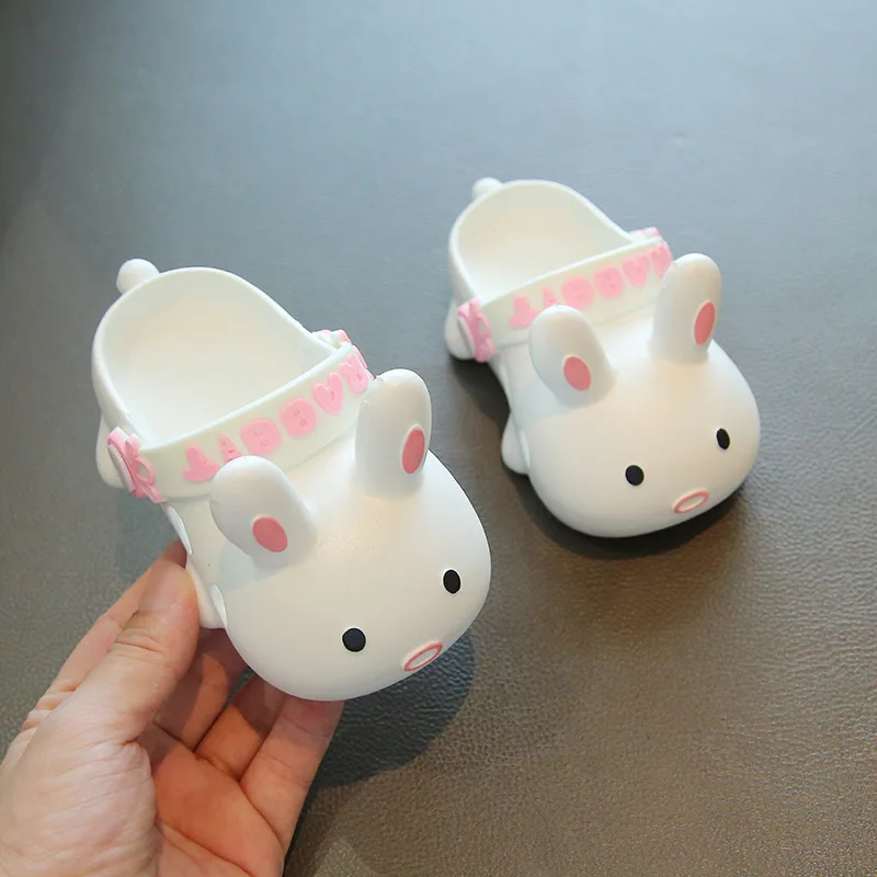 2022 High Quality Cute Animals Shaped Pattern Sandals Non-slip Sole Beach Little Girls Summer