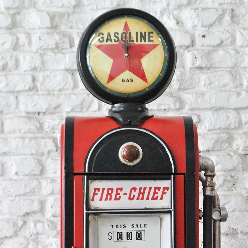 
Customized 1.2/1.5/1.8M Large Size Handmade Shop Bar Decorative Storage Vintage Metal Crafts Gas Pump With Clock Home Decor 