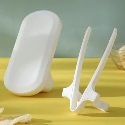 Lazy Chopsticks Helper Finger Wear Chopsticks 11cm Play Game Snack-Pick Finger Chopsticks for Games With Box