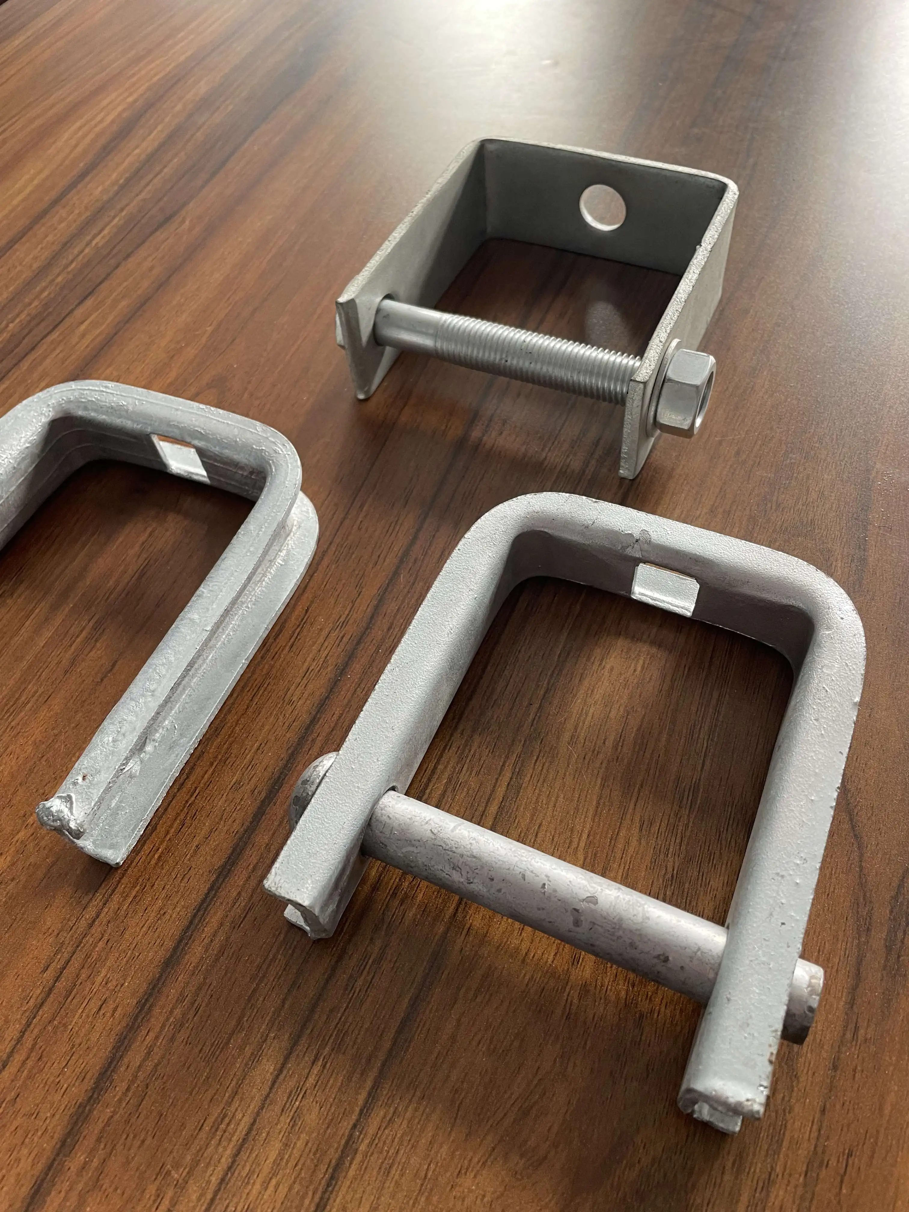 High Quality Hot Dip Galvanized Overhead Line Accessories D Type Bracket D Iron For Insulator