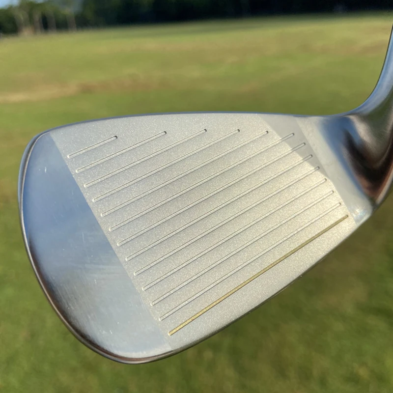 Factory Manufacturing Golf Shaft Hot Selling Unique Low Center Of Gravity Custom Logo Wholesale  Golf Iron Clubs