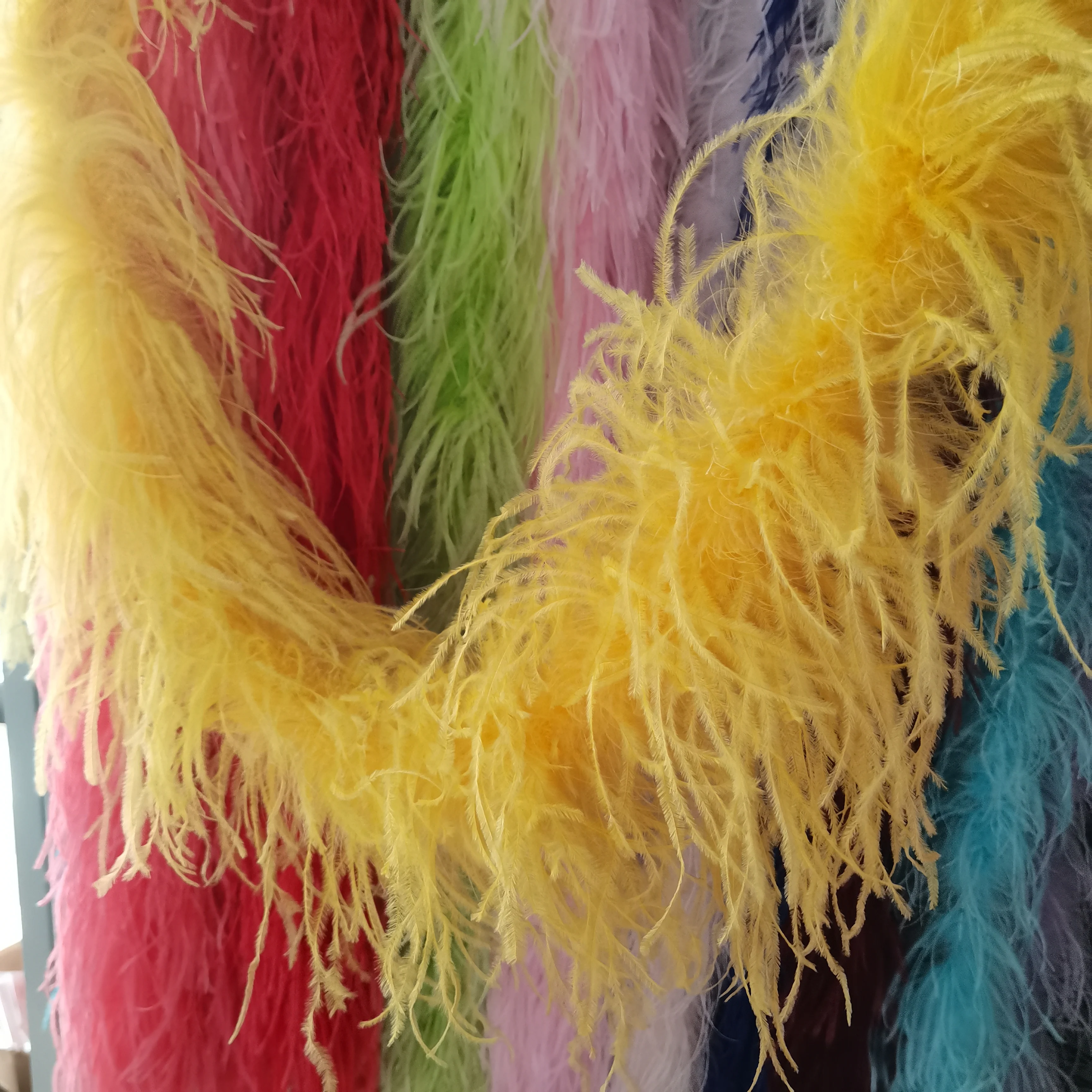 Изготовление на заказ, 2 ярда/метр, 1-10 ПЛИС, пушистый страусиный перо, боа, отделка, отделка, меховой шарф-шлейф для костюмов, женское платье