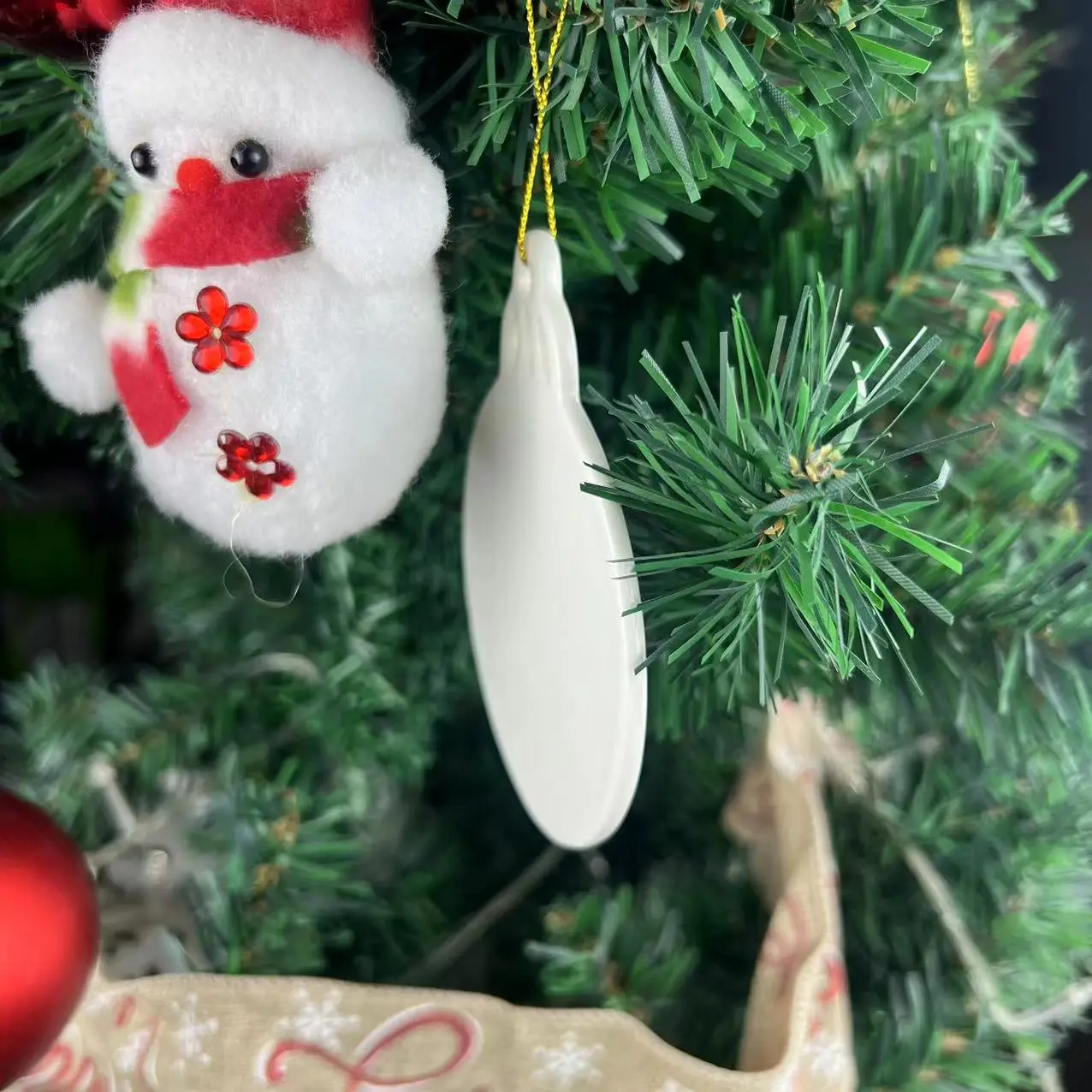 Wholesale Blank White Porcelain Pendant Custom Creative Christmas Ceramic Ornament Pendant