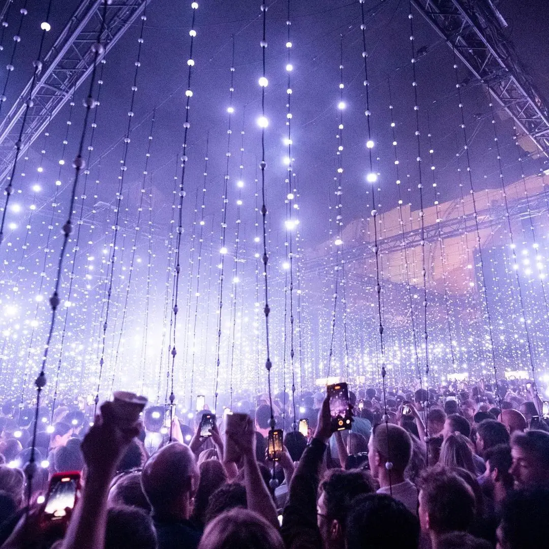 360 Degree Dmx Led Ball Curtain Matrix Software 24v Dmx 40/50mm 3d Clear/milky RGB Pixel point Light Body PVC