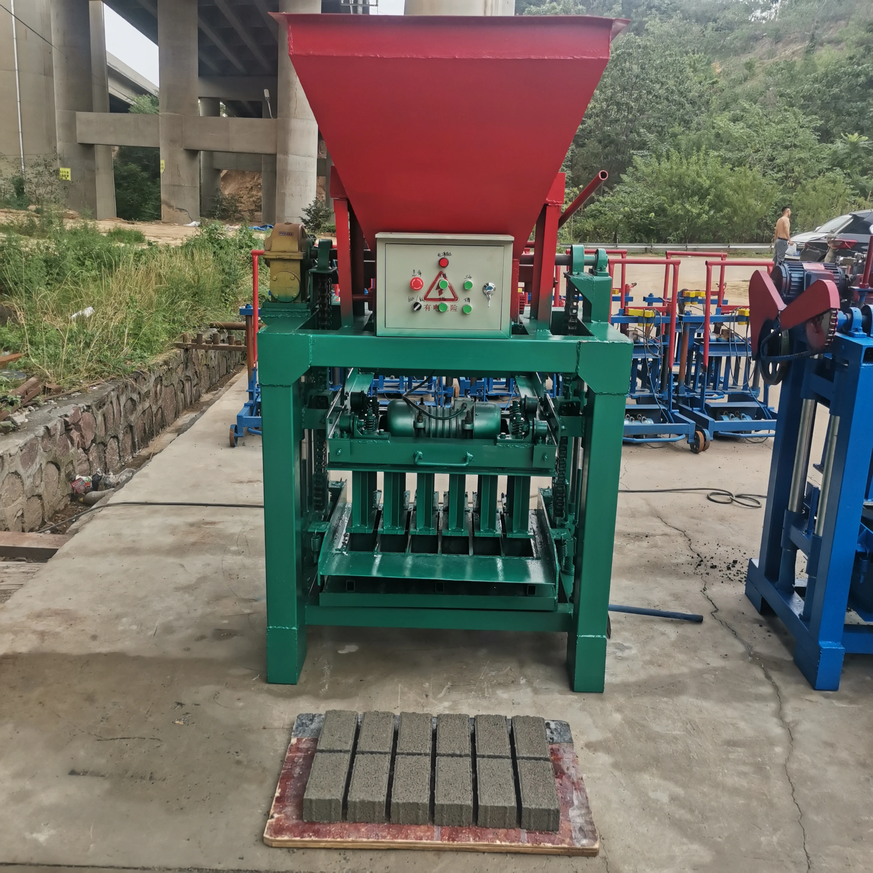 Cement Block Making Machine 4-35 Concrete Block Machine Cement Brick Making  Hollow Block Making Machine