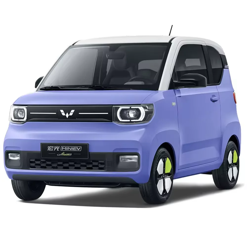2024 Wuling Hongguang Mini EV Macaron 4-Seater Micro Model Online Sale New Energy Electric Car with 215km 170km Driving Range