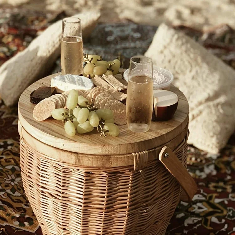 2022 Summer New design Wholesale OEM outdoor Camping handmade wooden rattan basket picnic basket with lid