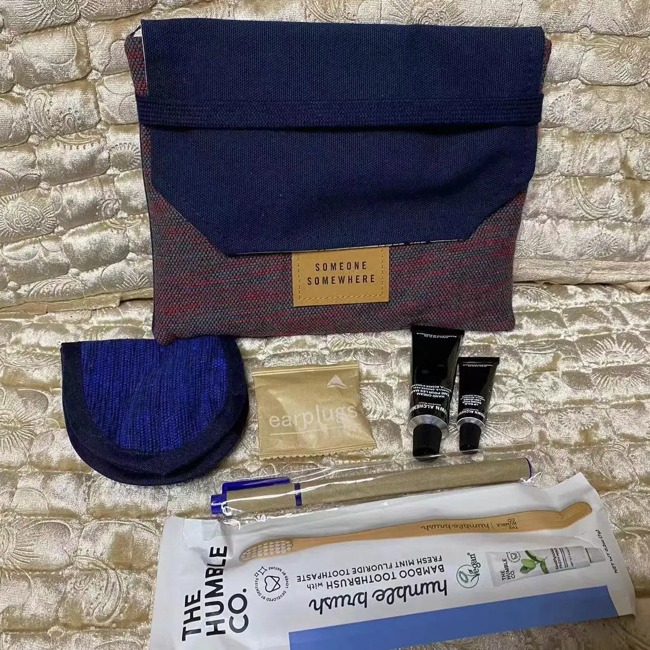 High Quality Airline Amenities Kit Bag with logo OEM Travel Kit Bag for First Class Travel Comfort Set for Airline Promotional