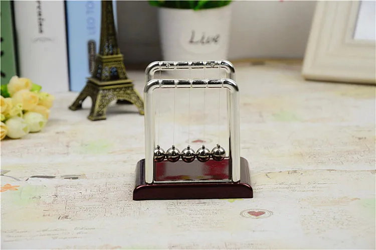 hot sale physical installation swinging ball newtons cradle pendulum Deco decompress metal crafts