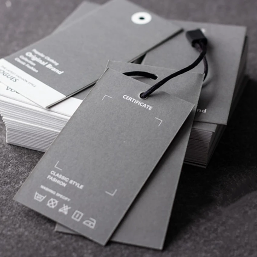 Delicate Paper Tag Customize logo White Kraft Paper Hang Tag With Polyester Rope