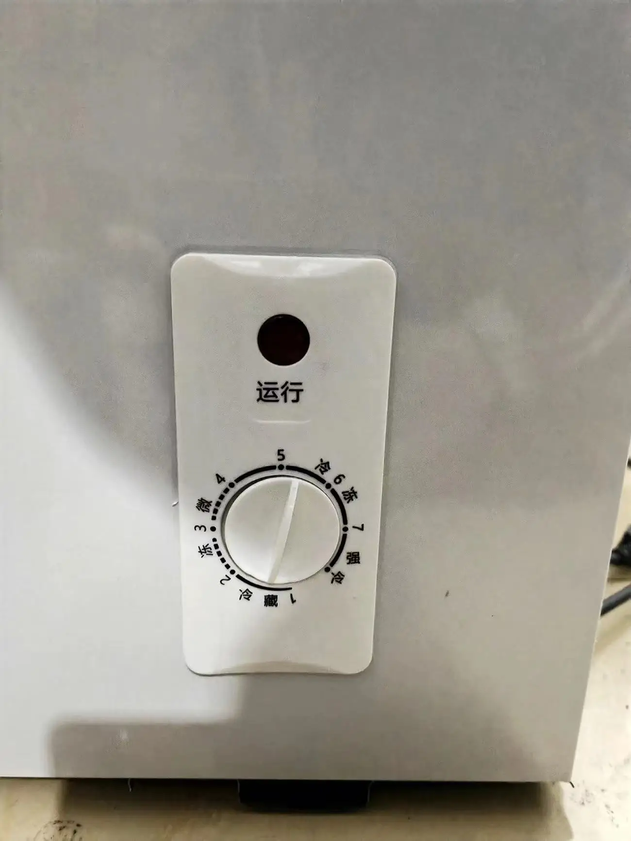 D 205-liter floor-standing horizontal freezer refrigerator for cold storage of beverages and freezing of meat  refrigeration