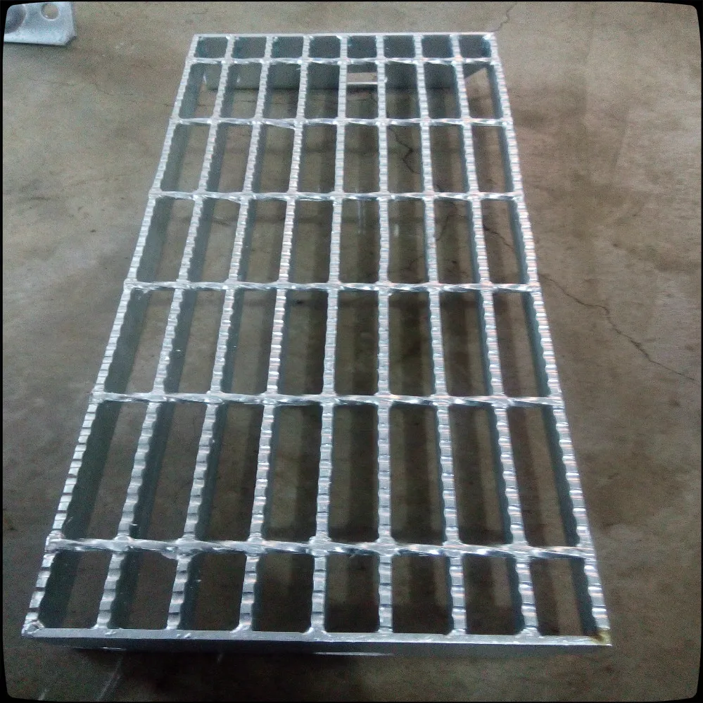 Hot dipped galvanized outdoor steel stair step treads