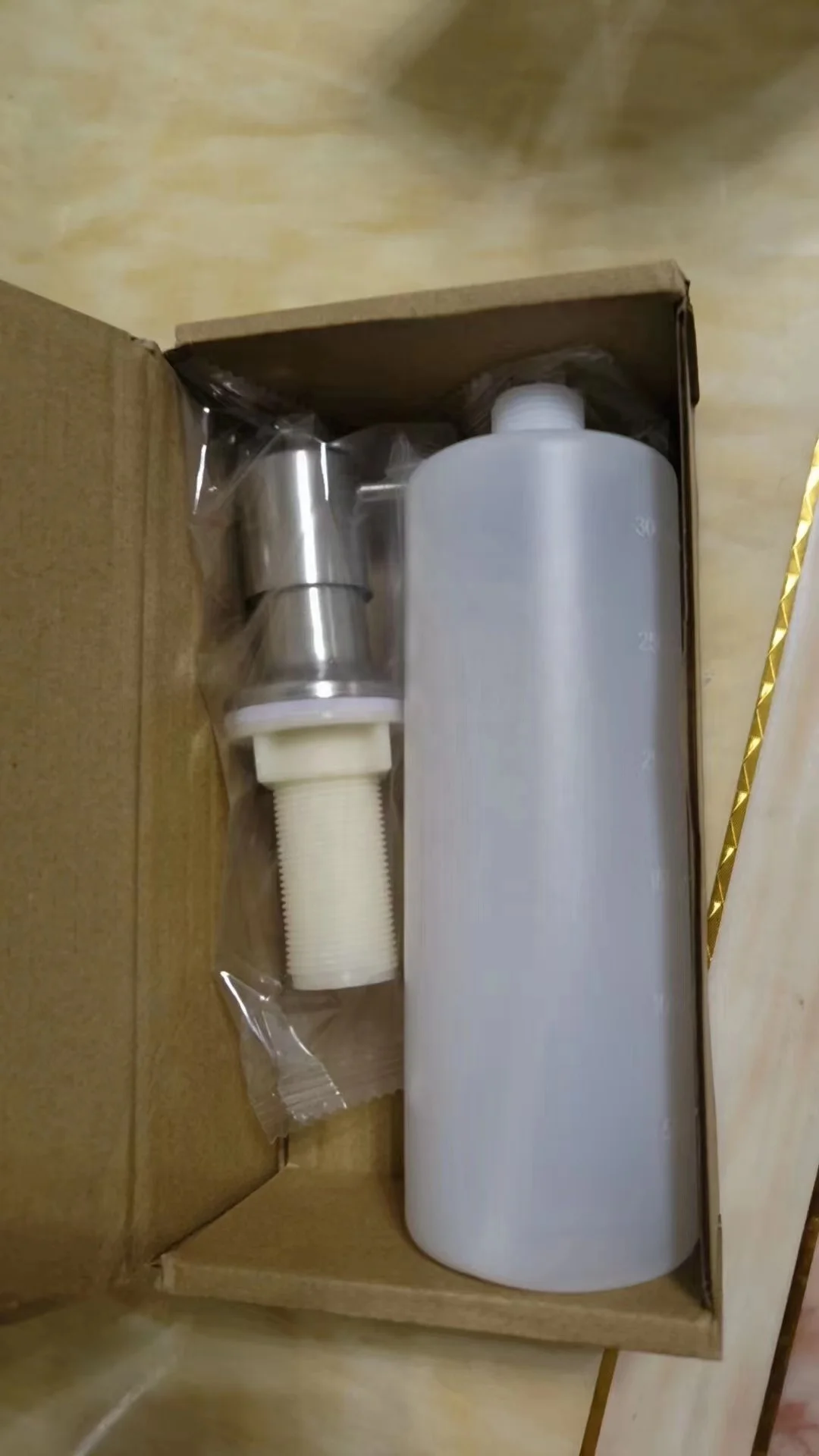 304 Stainless Steel Brushed Kitchen Sink Soap Dispenser Manual Press Liquid Soap Sanitizer Soap Dispenser 350ML