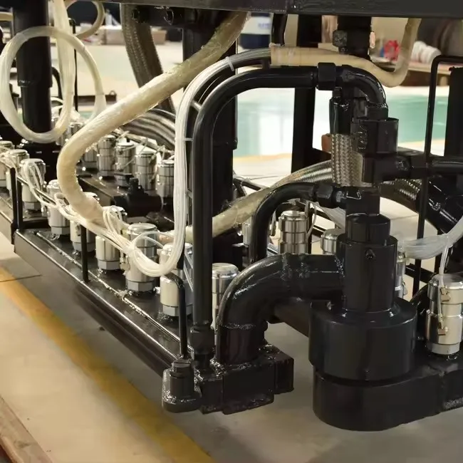 Small Bitumen Emulsion Sprayer Asphalt Distributor Road Paver