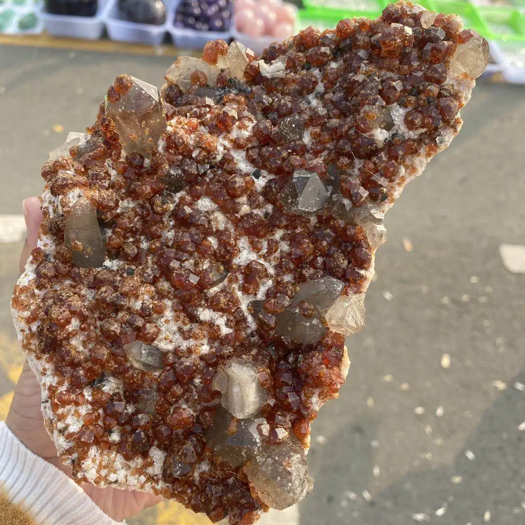 Natural garnet mineral specimen raw garnet garnet cluster rough specimen